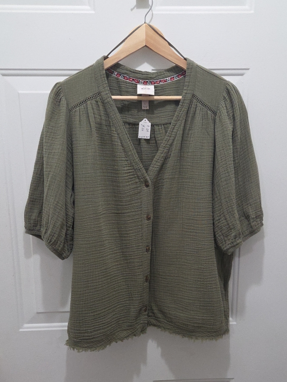 Knox Rose Olive Green Button-Front V-Neck Blouse L